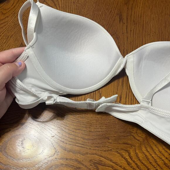 Maidenform Underwire Bra w/ Padding Size 38C - Picture 4 of 7